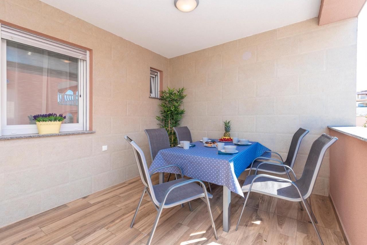 Luxury Apartments - La Vir 1 & 2 Exterior photo
