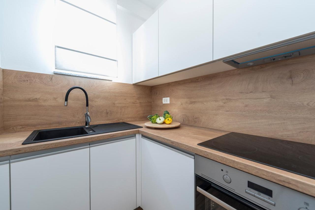 Luxury Apartments - La Vir 1 & 2 Exterior photo
